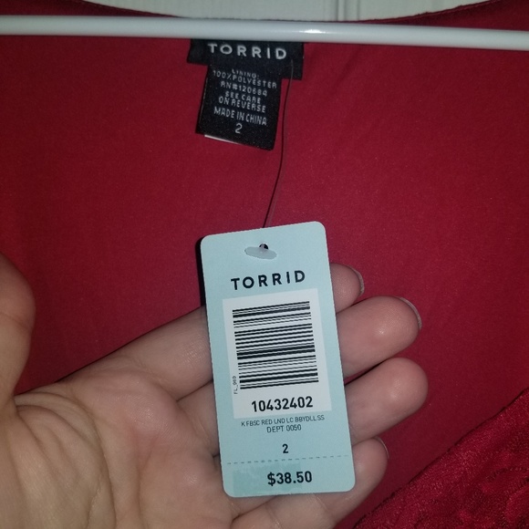 Red lace Torrid top - Picture 3 of 3